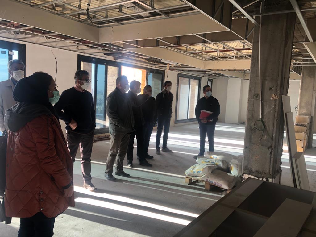 فرشاد فرزین