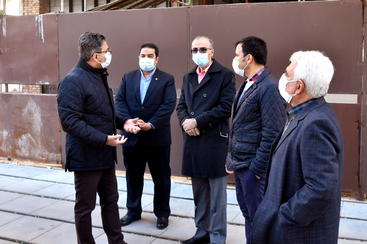 فرشاد فرزین