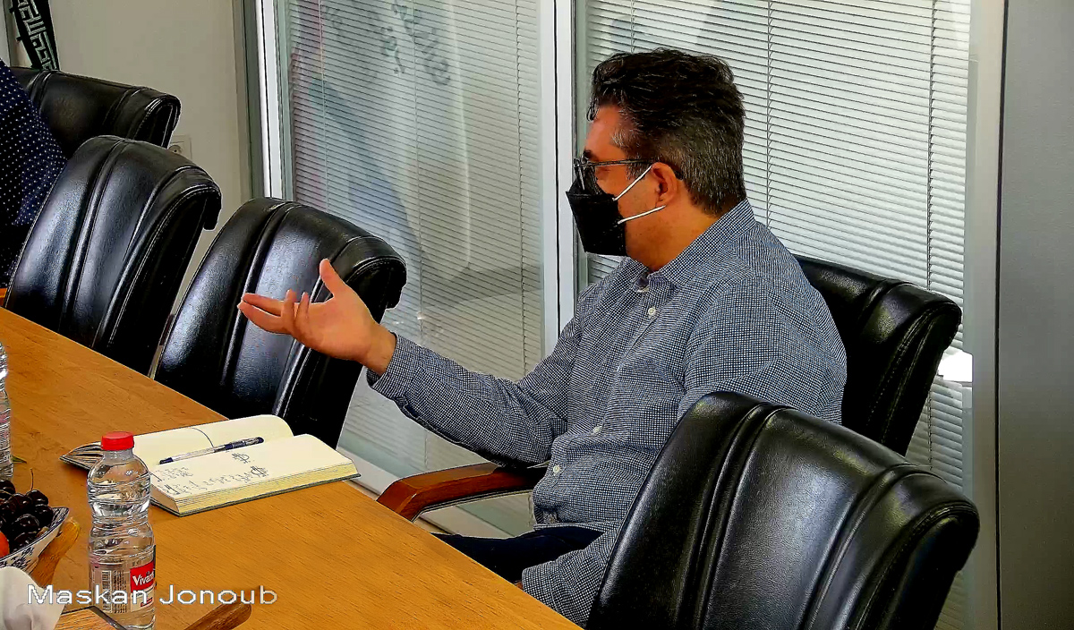 فرشاد فرزین