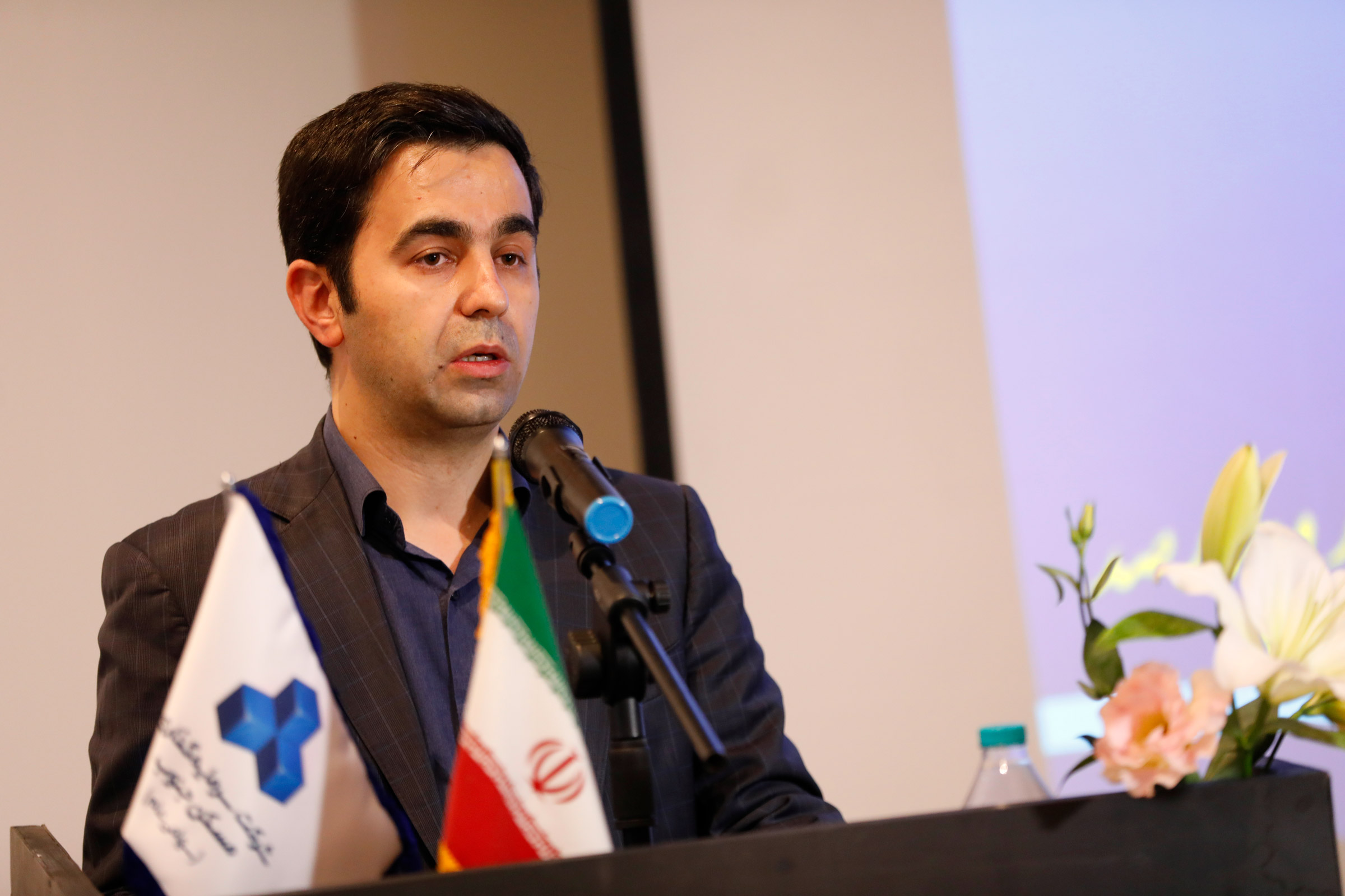 دکتر یاسر امامی