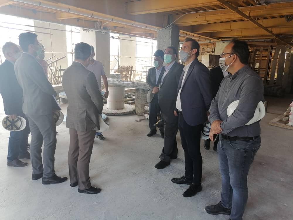 فرشاد فرزین