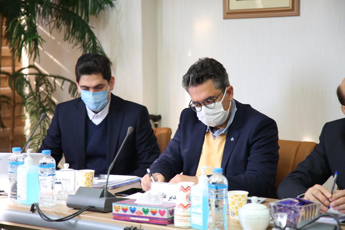 فرشاد فرزین