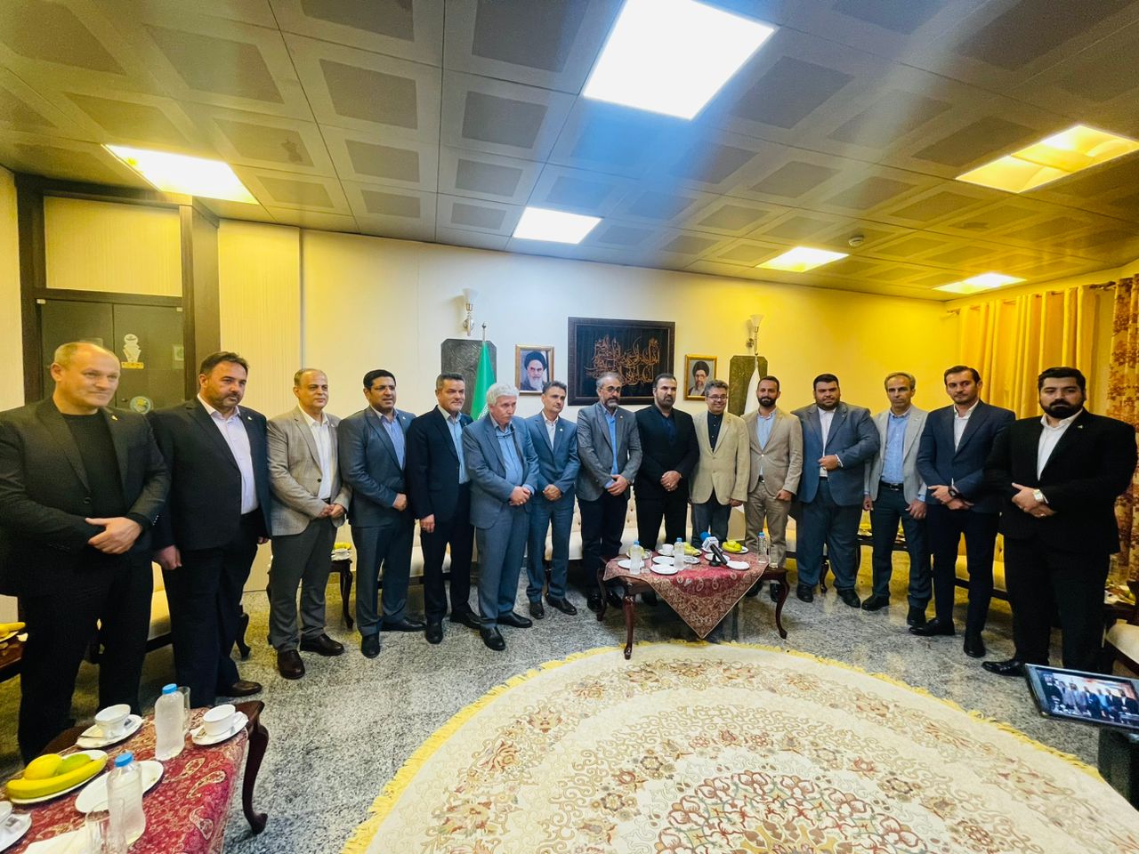 فرشاد فرزین