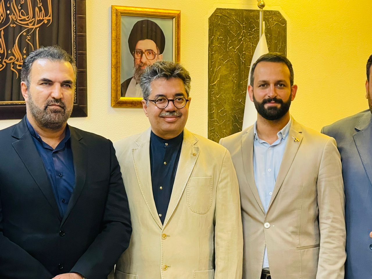 فرشاد فرزین