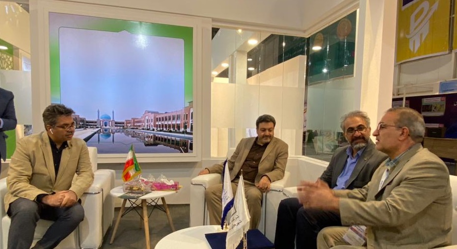 فرشاد فرزین