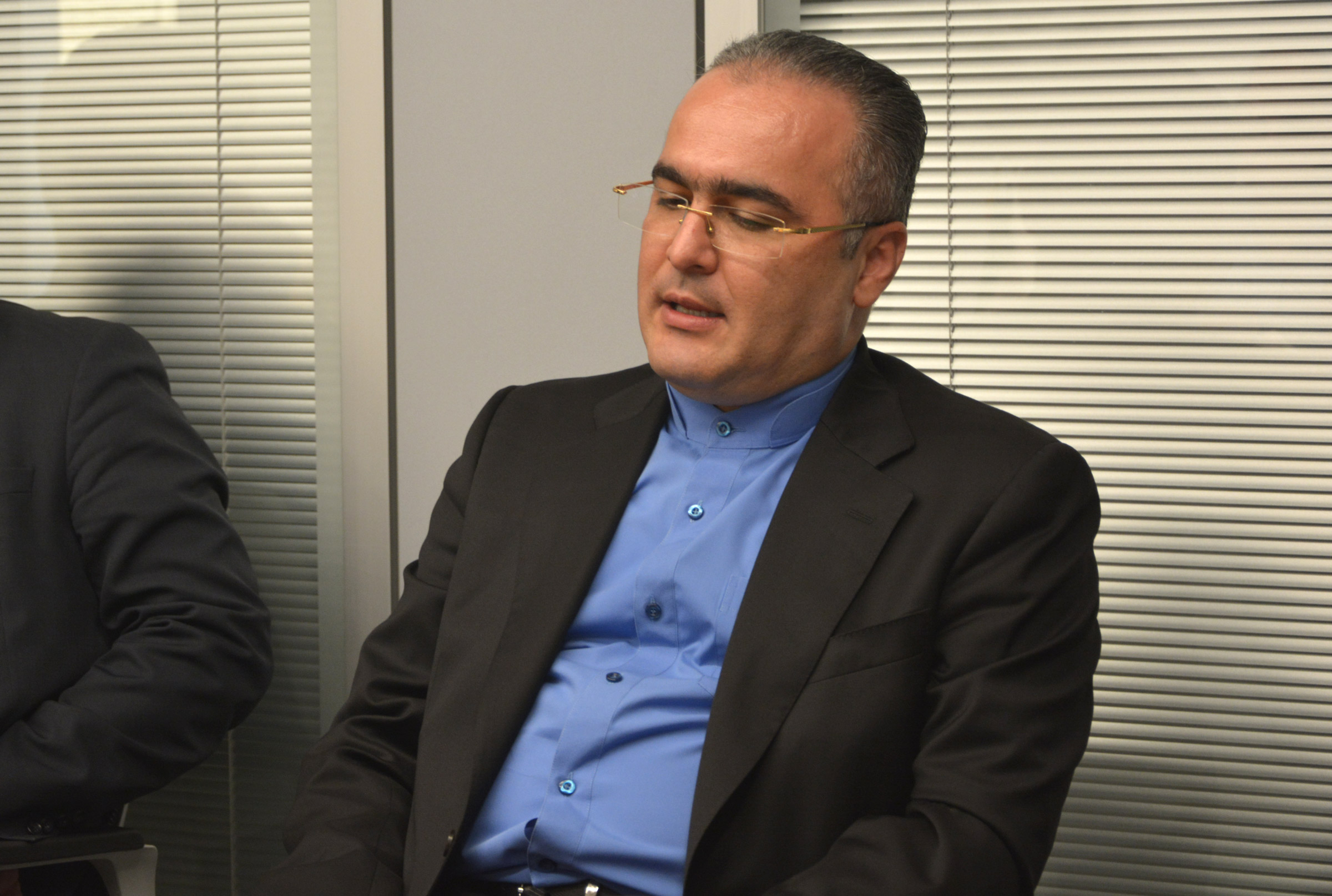 دکتر زاهدی مدیر عامل مسکن جنوب