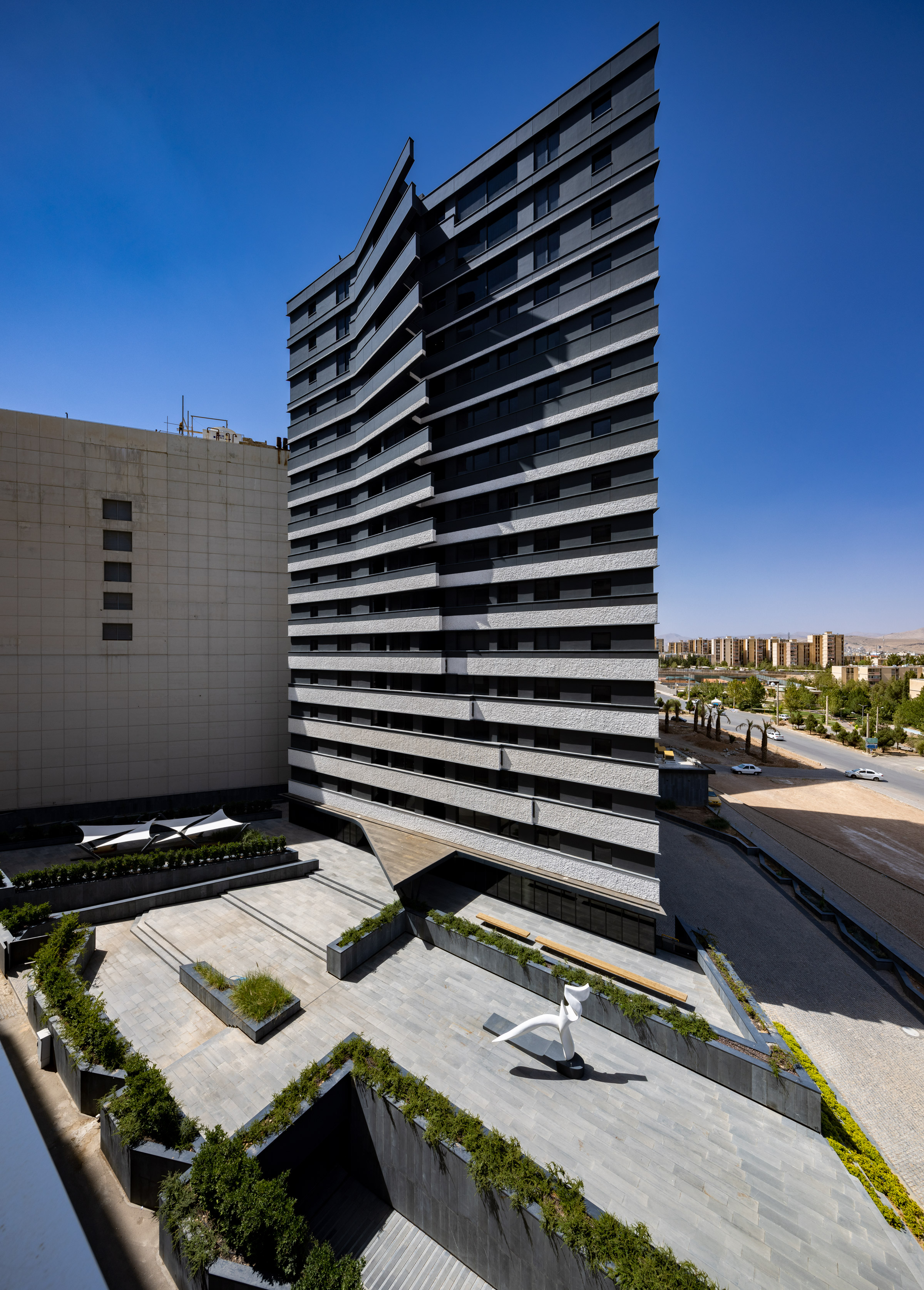 برج مسکونی مثلث شیراز