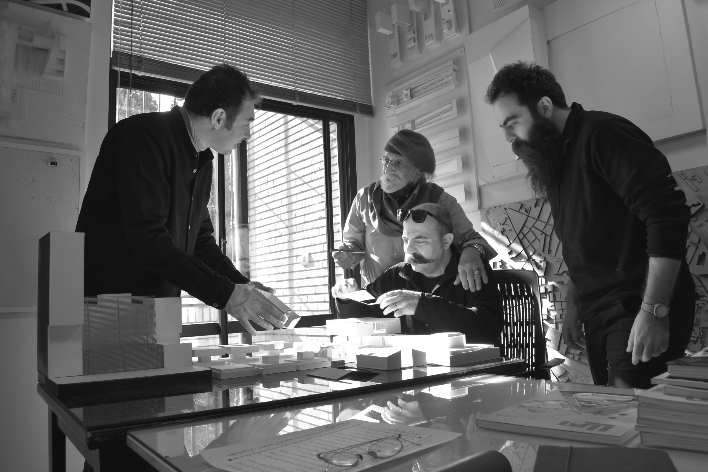 کوروش حاجی زاده و امیر حسین حاجی زاده