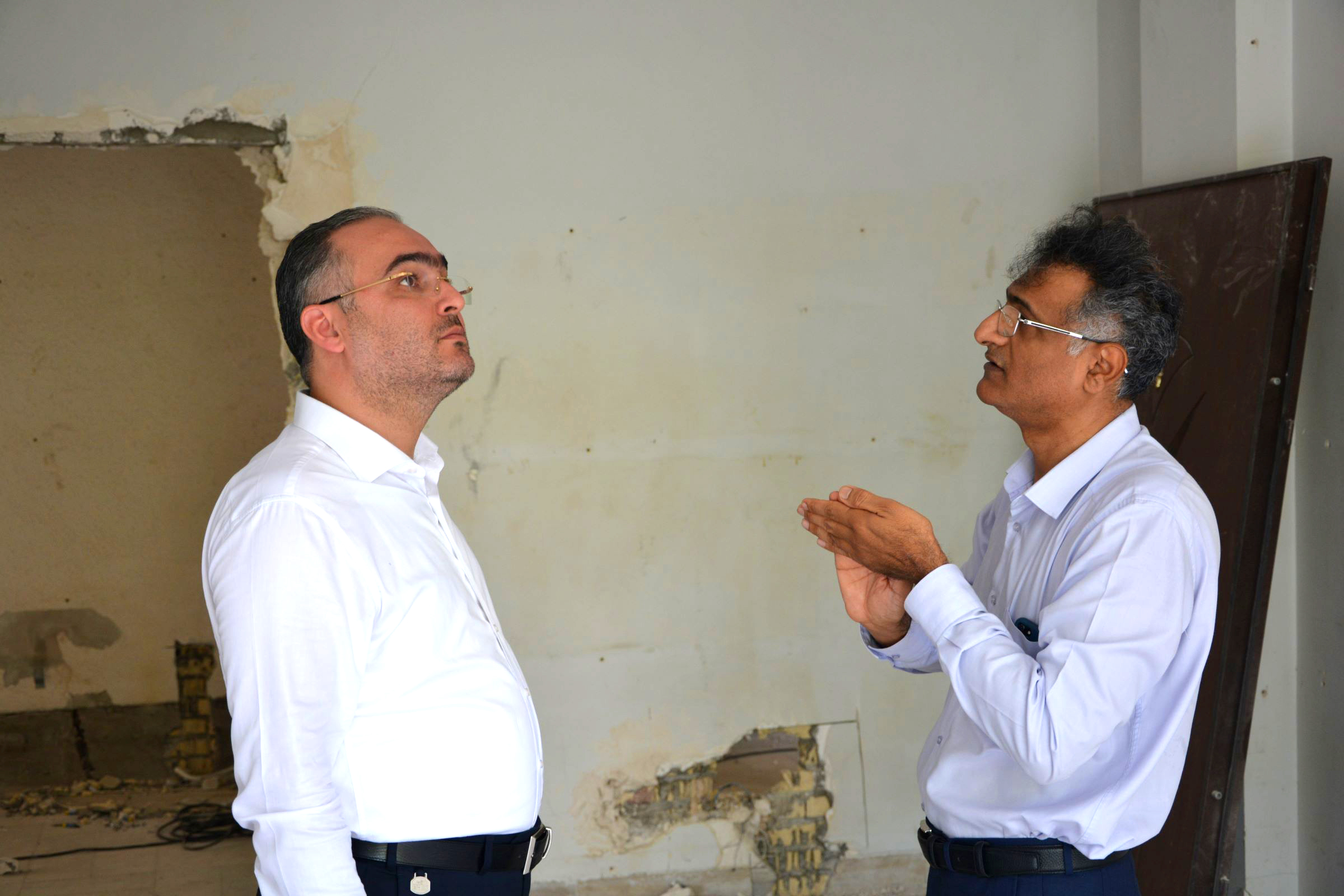 دکتر زاهدی مدیر عامل مسکن جنوب