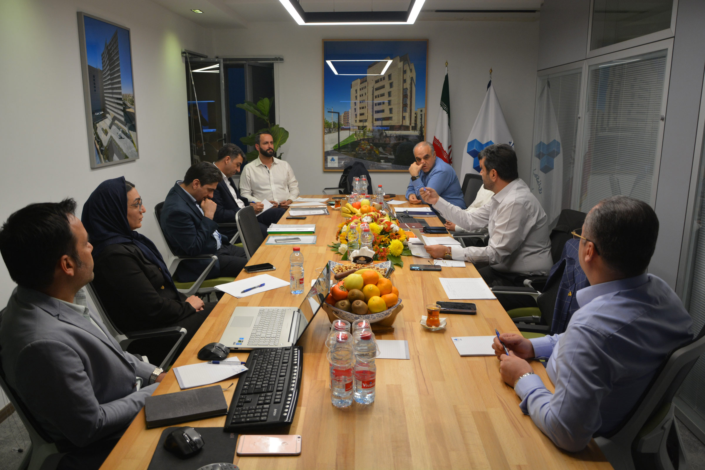 دکتر رنجبر رئیس هیت مدیره