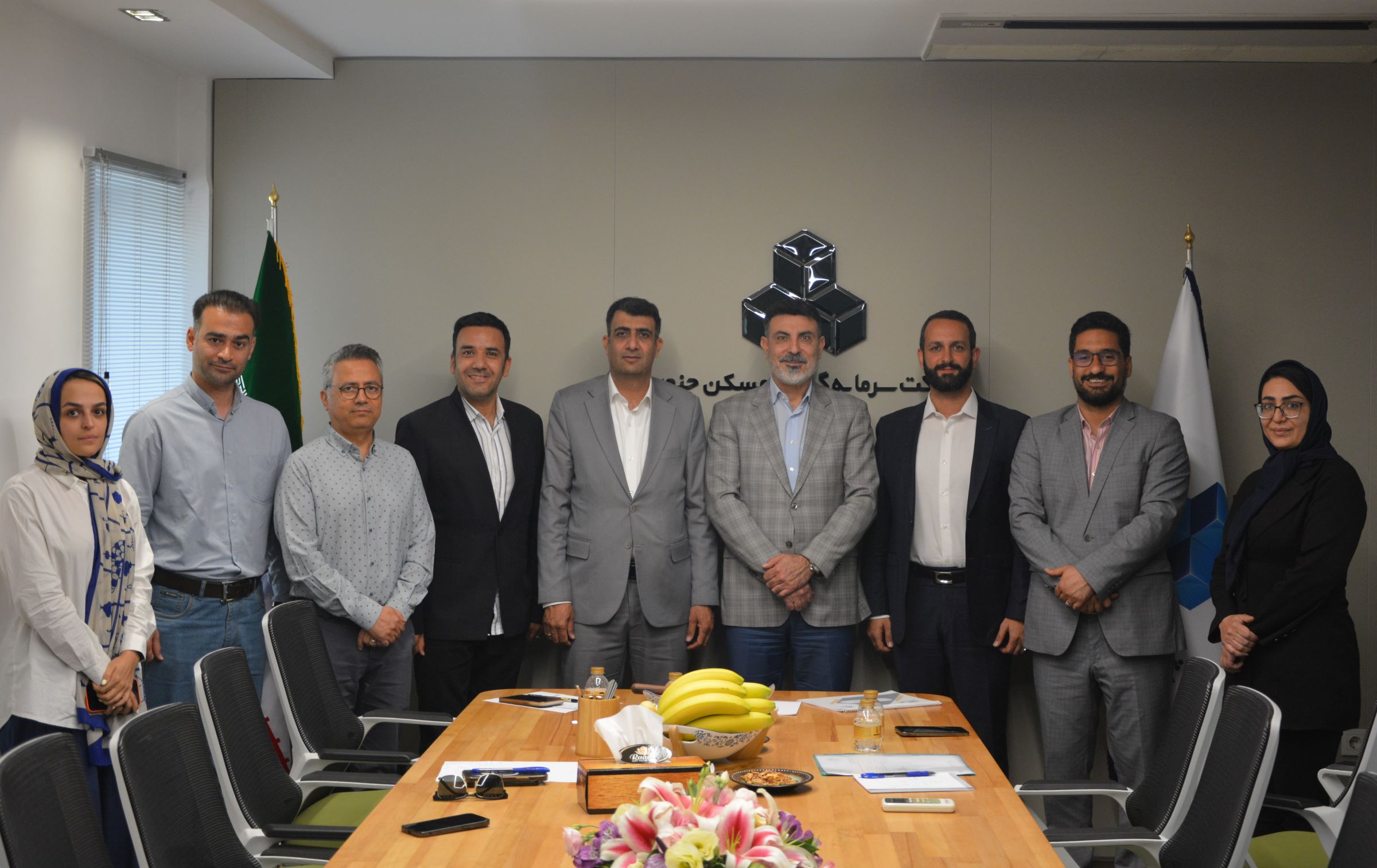 دکتر رنجبر رئیس هیت مدیره